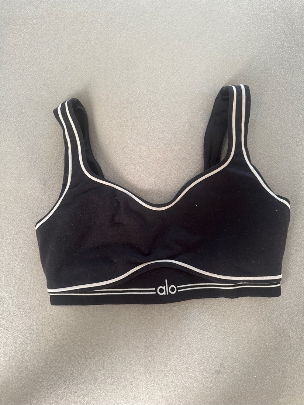 ALO Yoga Black Sports Bra with White Contrast Piping